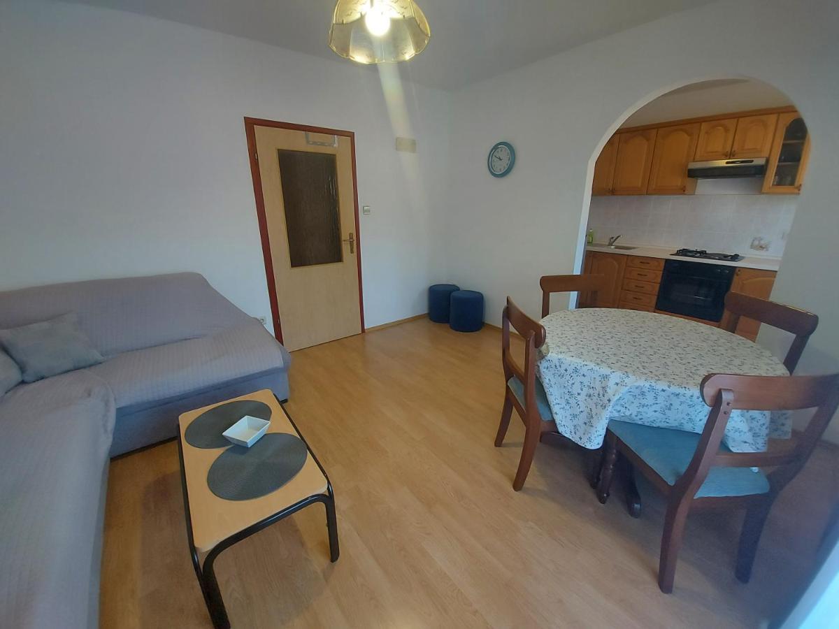 Apartments Elizabeta Draga Bascanska Luaran gambar
